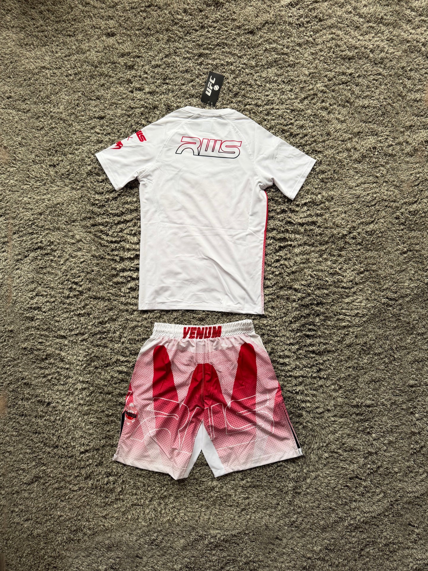 Венъм "RWS" Бял