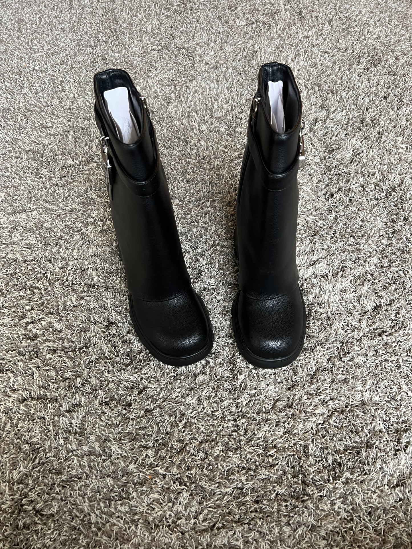 Givenchy "Shark Lock Ankle" Ботуши