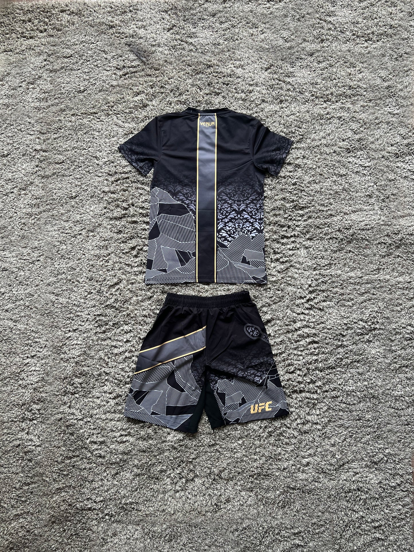 Венъм "UFC Unrivaled" Черен