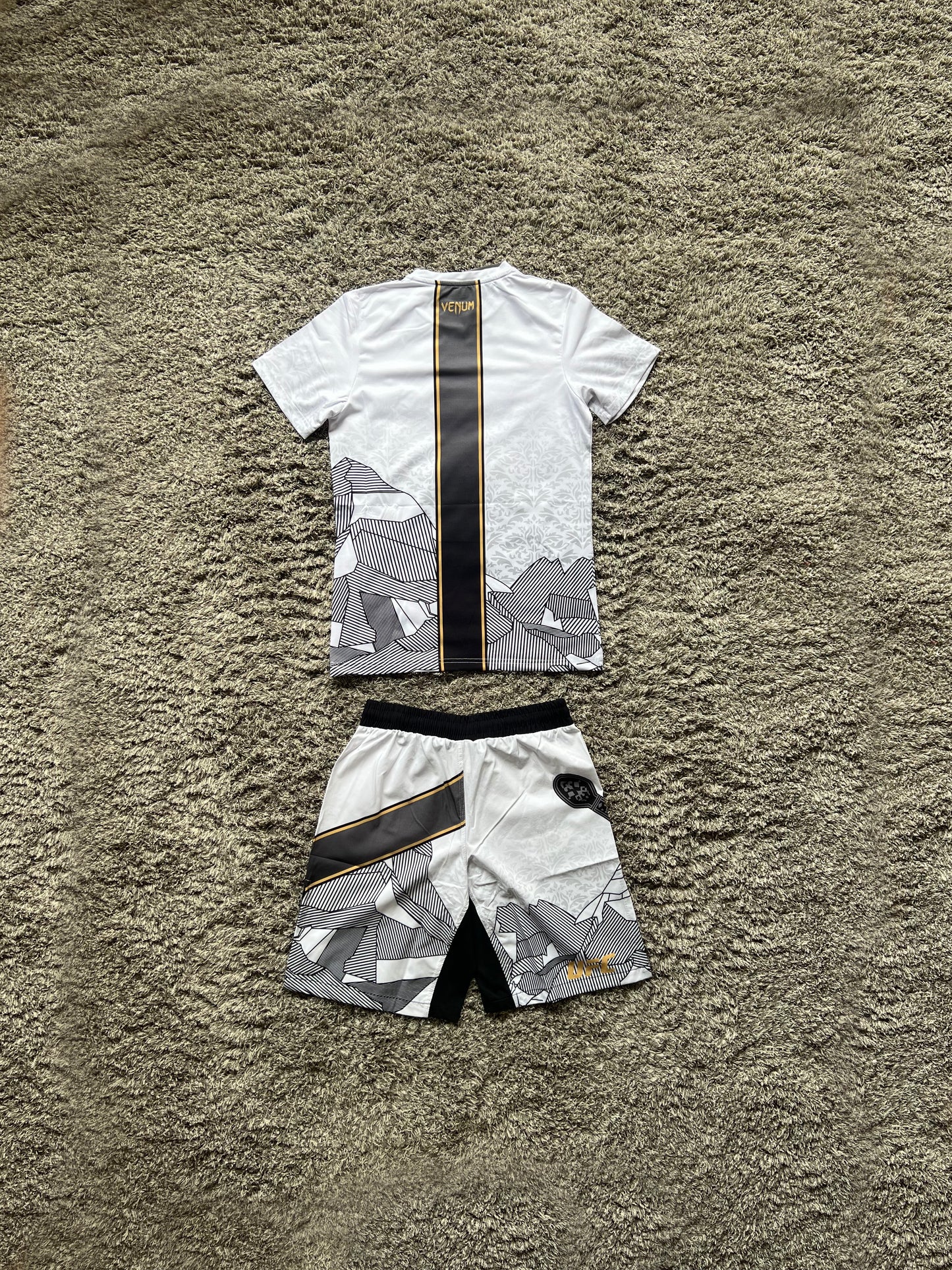 Венъм "UFC Unrivaled" Бял