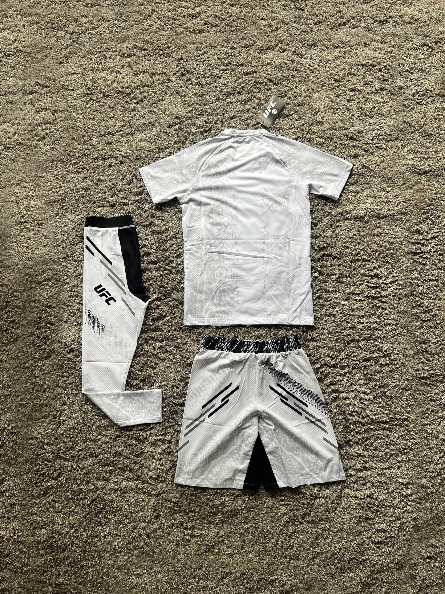 Венъм "Crypto UFC" Бял