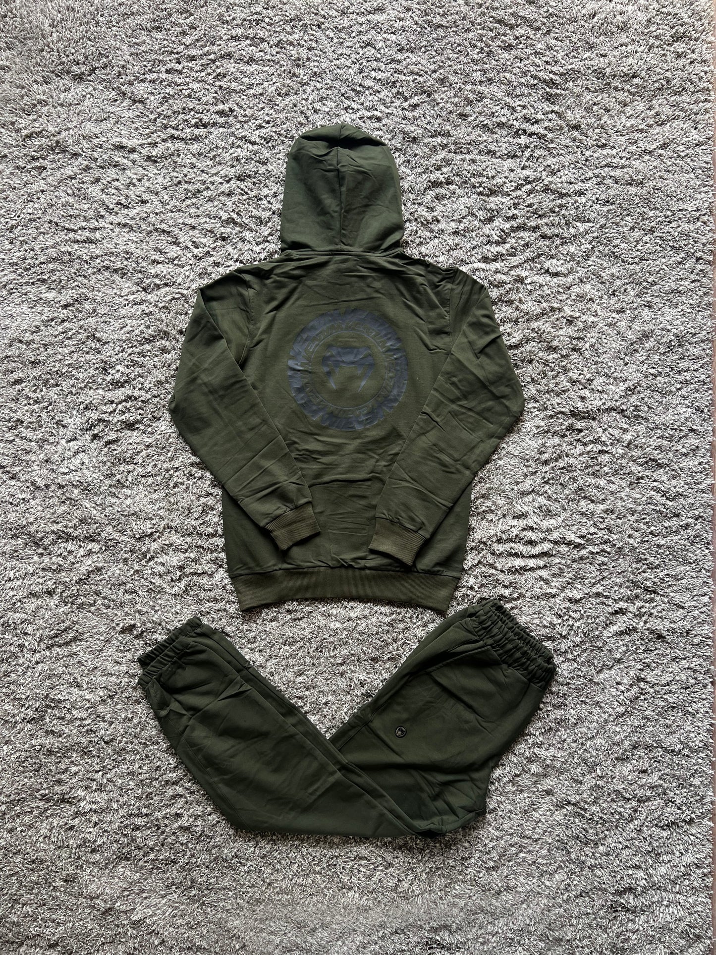 Венъм Комплект Тъмно Зелен