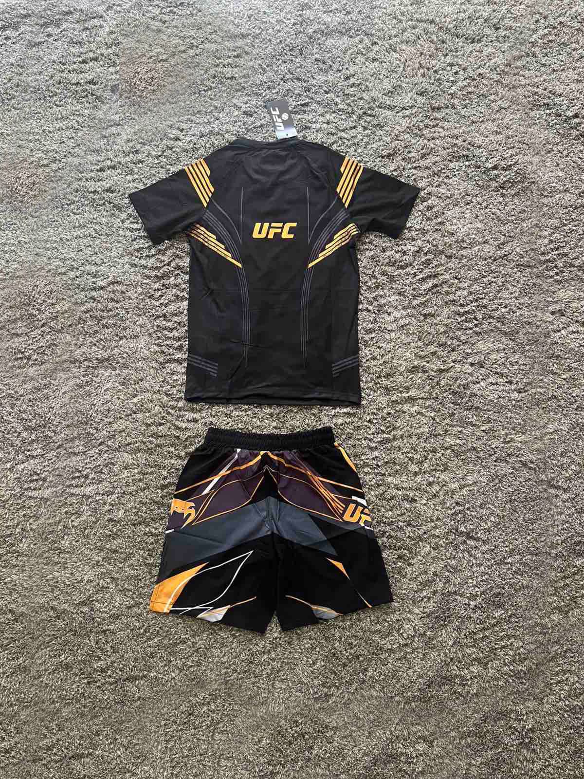 Венъм "Standard Pro" Черен/Златен