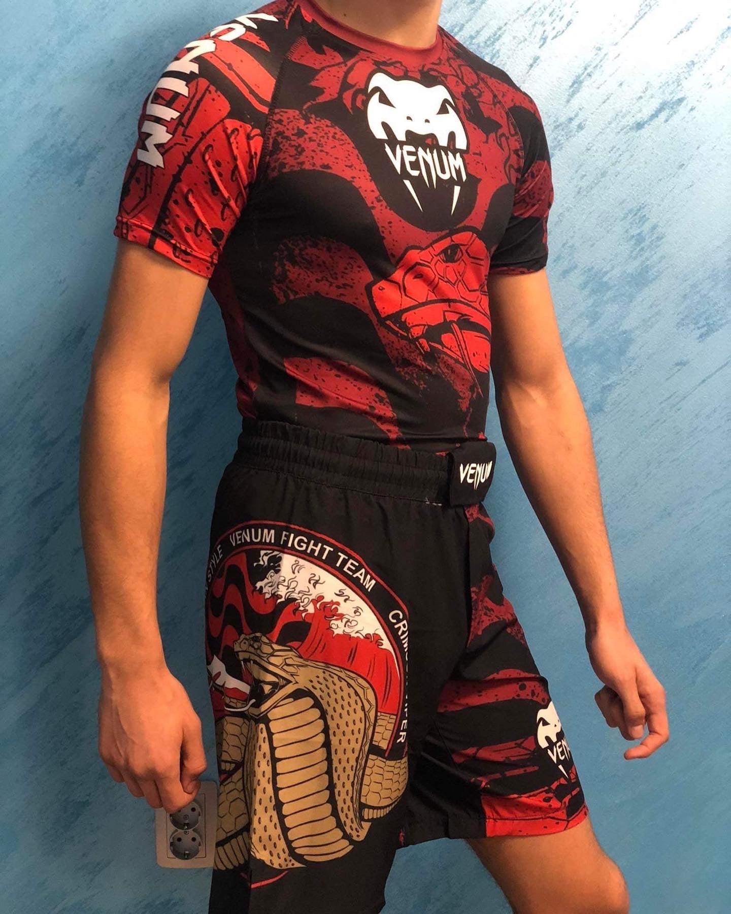 Венъм Вайпър Червен