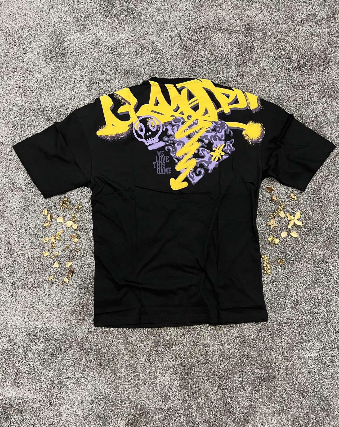 Тениска "We Love This Game"