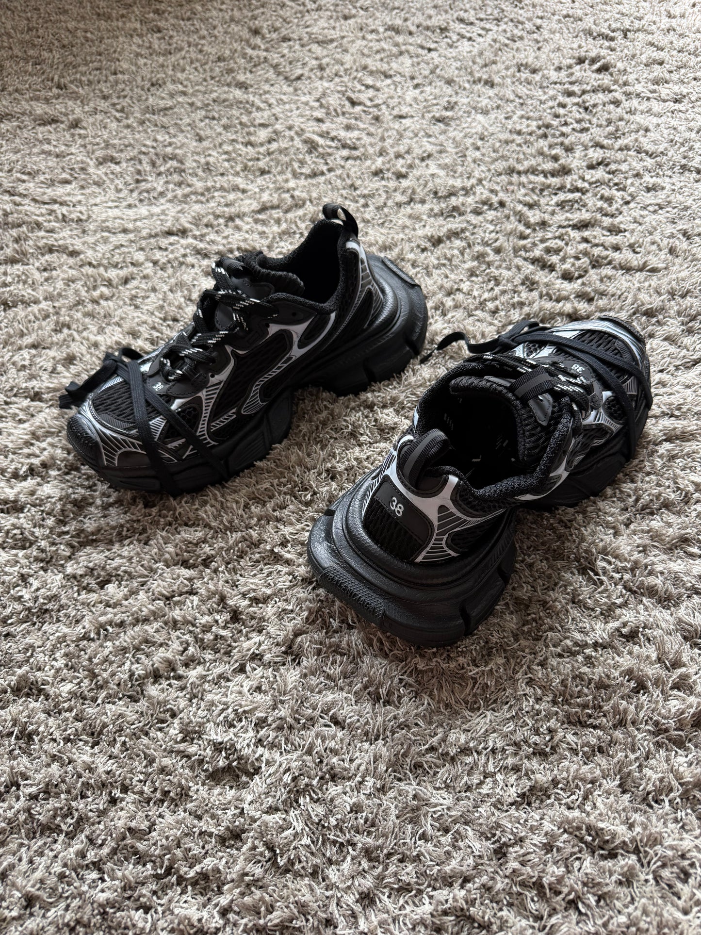 BALENCIAGA 3XL Black