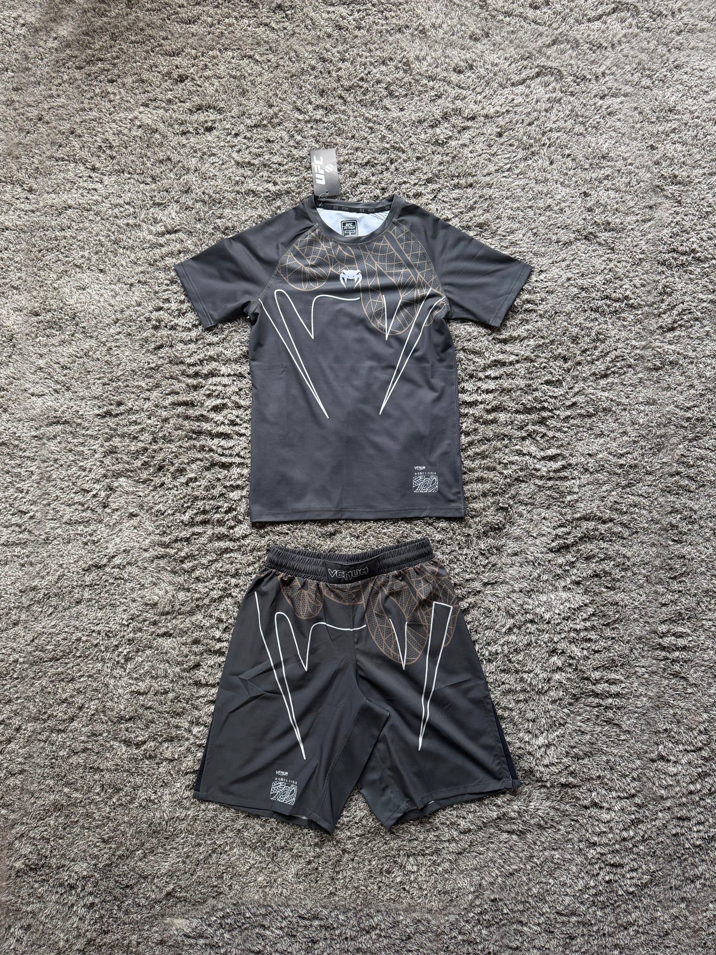 Венъм "Serpenti" Сив