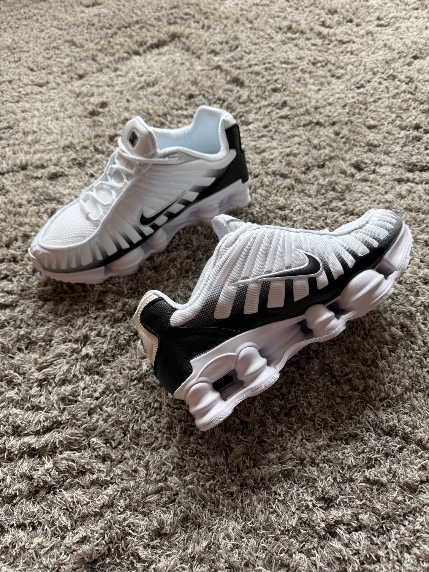 NIKE Shox TL