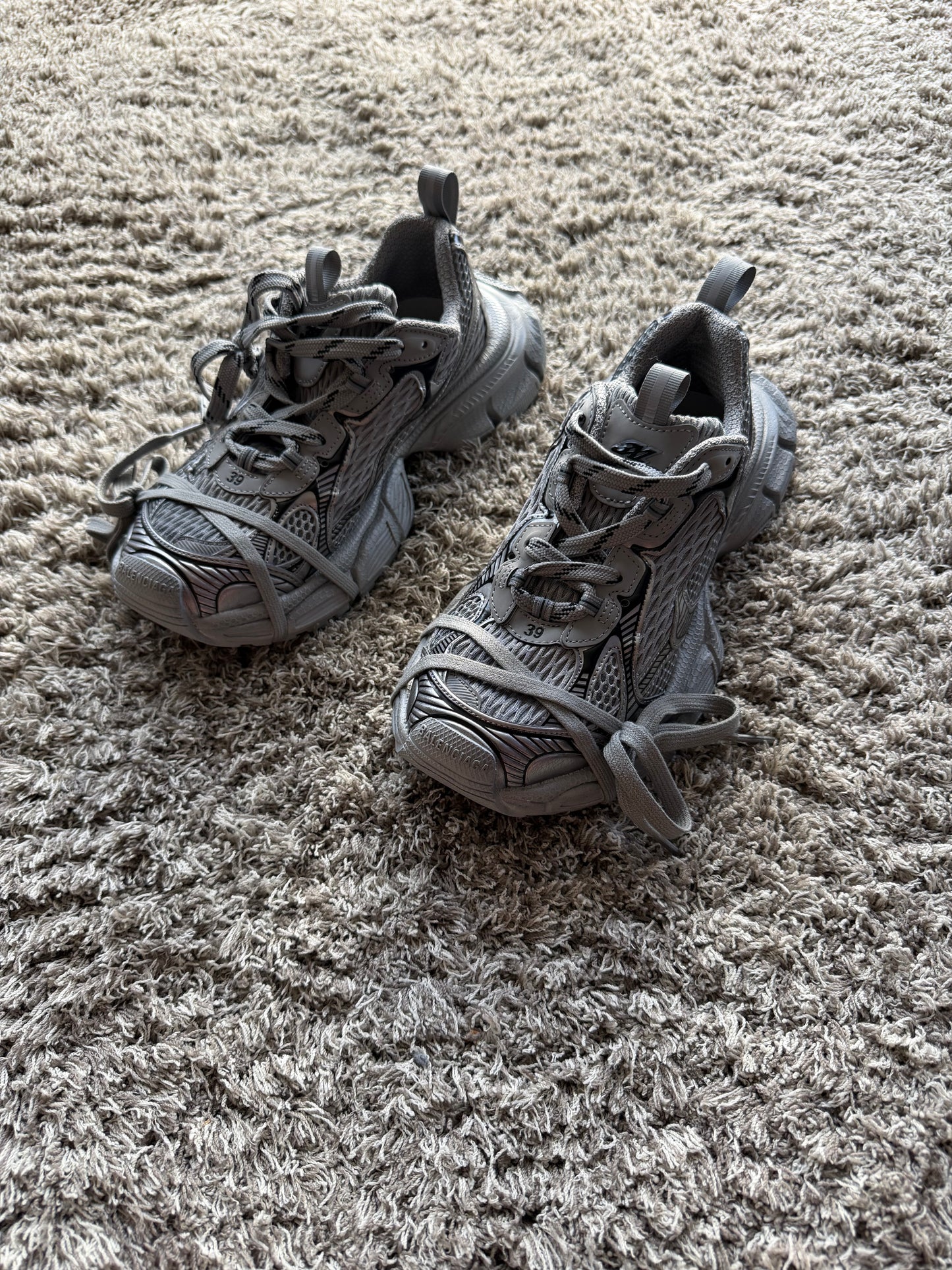 BALENCIAGA 3XL Gray