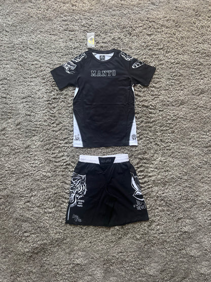 Манто "Chokes & More" Черен